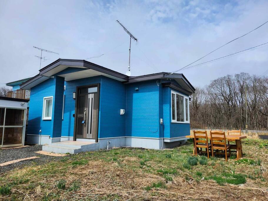 蒼い家温泉付貸別荘cozy Blue House Onsen Hot Spring Shiraoi Exterior foto